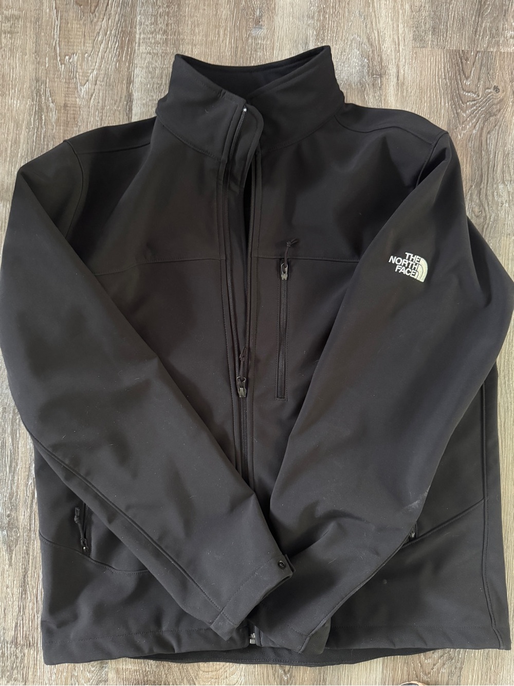 The North Face Men’s Black Lightweight Softshell Jacket